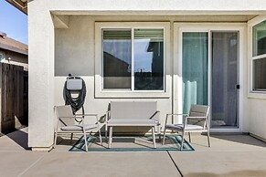 Stylish Lodi Wine Country Retreat w/ Private Patio