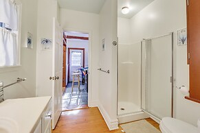 Charming Tannersville Home w/ Fire Pit + Deck!