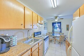 Cozy Bay Shore Condo Near Museums & Outdoor Rec!