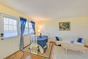 Cozy Bay Shore Condo Near Museums & Outdoor Rec!