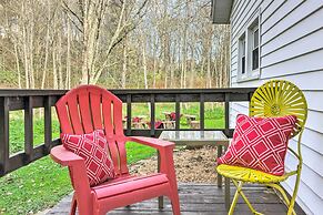 Mtn Cottage w/ Fire Pit in Newland!
