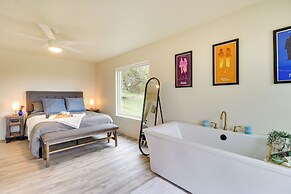 Serene Burnet Getaway w/ Buchanan Lake Views!