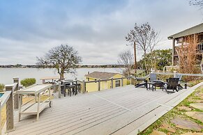 Gorgeous Granbury Lake Getaway w/ Pool & Dock!