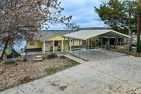 Gorgeous Granbury Lake Getaway w/ Pool & Dock!