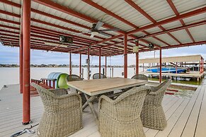 Gorgeous Granbury Lake Getaway w/ Pool & Dock!