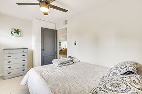 5 Mi to Dtwn: Pet-friendly Phoenix Gem w/ Patio