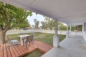 5 Mi to Dtwn: Pet-friendly Phoenix Gem w/ Patio