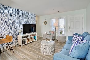 Walk to Ocean: 'beachwalk Bungalow' w/ Pool Access