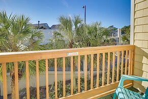 Walk to Ocean: 'beachwalk Bungalow' w/ Pool Access