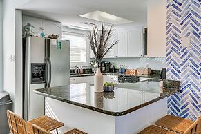 Walk to Ocean: 'beachwalk Bungalow' w/ Pool Access