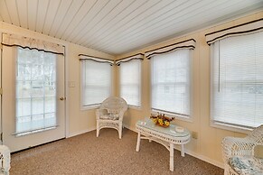 Quaint Lakemont Retreat: 1 Mi to Seneca Lake!