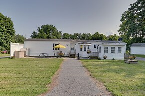 Quaint Lakemont Retreat: 1 Mi to Seneca Lake!