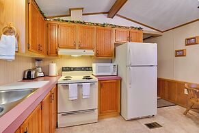 Cozy Lakemont Getaway, 11 Mi to Watkins Glen!