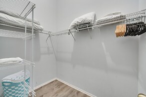 Davenport Escape w/ Pool: 10 Mi to Park Entrance!