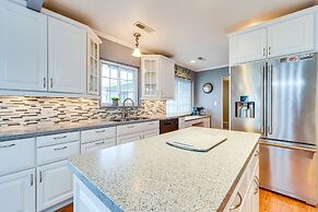 East Wenatchee Home ~ 2 Mi to Columbia River!