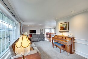 East Wenatchee Home ~ 2 Mi to Columbia River!