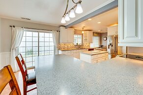 East Wenatchee Home ~ 2 Mi to Columbia River!