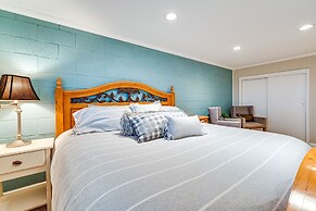 East Wenatchee Home ~ 2 Mi to Columbia River!