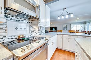 East Wenatchee Home ~ 2 Mi to Columbia River!