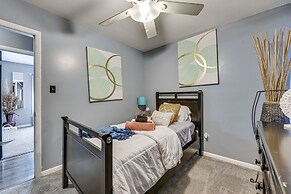 North Carolina Abode w/ Fire Pit, Near Theme Parks