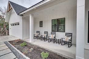 Walk to Beach: Farmhouse w/ Lake Travis Views!