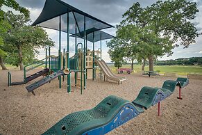 Walk to Beach: Farmhouse w/ Lake Travis Views!