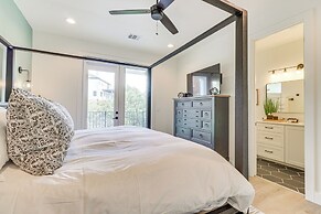 Walk to Beach: Farmhouse w/ Lake Travis Views!