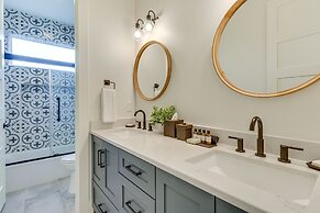 Walk to Beach: Farmhouse w/ Lake Travis Views!