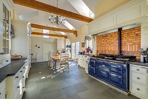 Elegant Paris Manor w/ Private Pool!