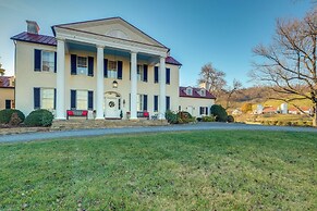 Elegant Paris Manor w/ Private Pool!