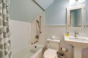 Elegant Paris Manor w/ Private Pool!