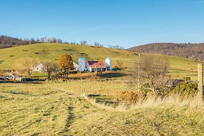 Elegant Paris Manor w/ Private Pool!