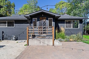 North West Nest 30 Day Minimum 2 Bedroom Home by RedAwning