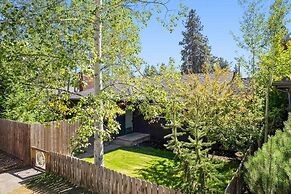 North West Nest 30 Day Minimum 2 Bedroom Home by RedAwning