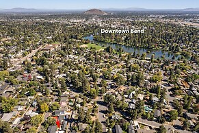 North West Nest 30 Day Minimum 2 Bedroom Home by RedAwning