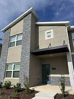 4323sl-storey Lake Resort 5 Bedroom Townhouse by RedAwning