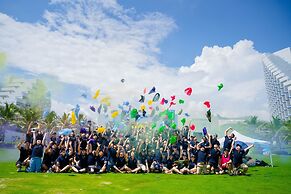 The Western Seaview Cam Ranh Condotel