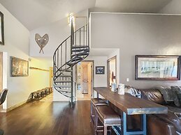 Be410 Bridge End Pet Friendly 3 Bedroom Condo by RedAwning