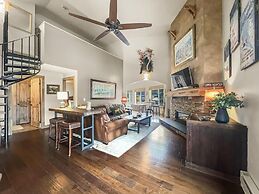 Be410 Bridge End Pet Friendly 3 Bedroom Condo by RedAwning