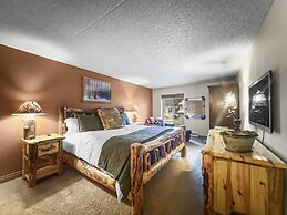 Be410 Bridge End Pet Friendly 3 Bedroom Condo by RedAwning