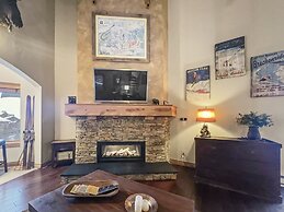 Be410 Bridge End Pet Friendly 3 Bedroom Condo by RedAwning