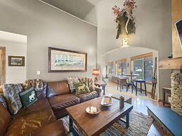 Be410 Bridge End Pet Friendly 3 Bedroom Condo by RedAwning