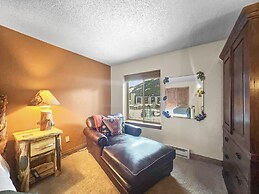 Be410 Bridge End Pet Friendly 3 Bedroom Condo by RedAwning