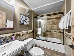 Be410 Bridge End Pet Friendly 3 Bedroom Condo by RedAwning