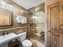 Be410 Bridge End Pet Friendly 3 Bedroom Condo by RedAwning