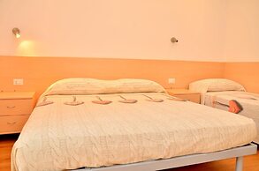 Elegant Villa Near the Beach - Beahost