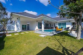 Private Modern 3 Bedroom Pool Villa- AV1