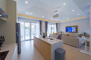 Private Modern 3 Bedroom Pool Villa- AV1