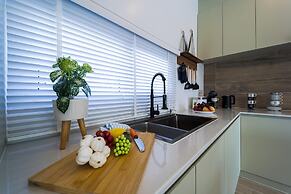 Private Modern 3 Bedroom Pool Villa- AV1