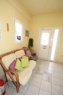 Room in Apartment - Pelagos Studios by Frangki 3